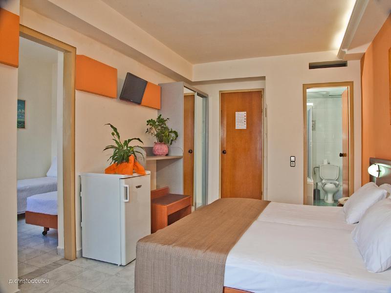 Miramare Bay Hotel كارباثوس المظهر الخارجي الصورة